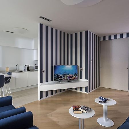 Embassy Aparthotel リミニ エクステリア 写真