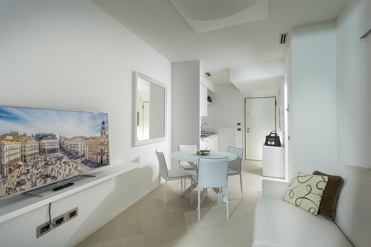 Embassy Aparthotel リミニ エクステリア 写真