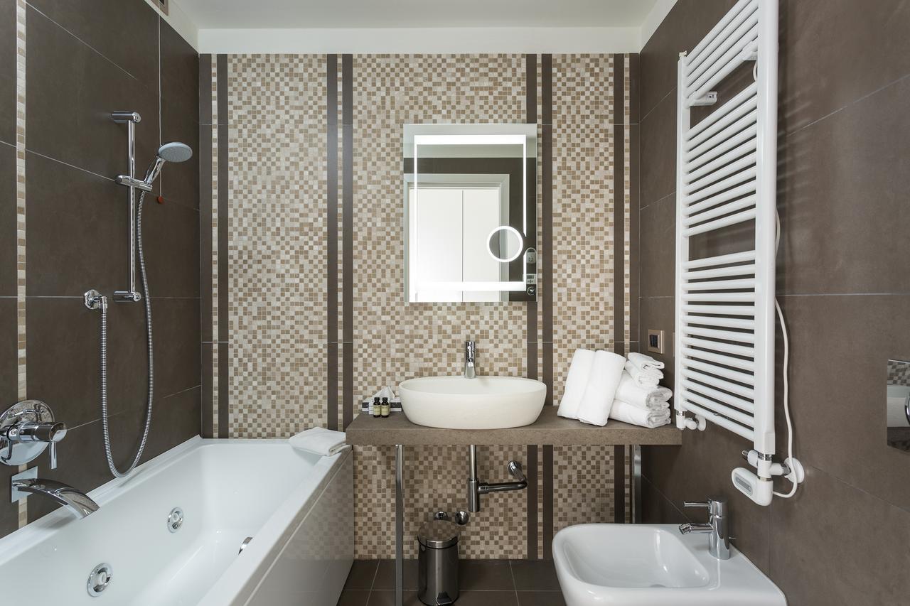 Embassy Aparthotel リミニ エクステリア 写真